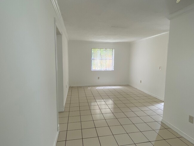 Photo - 566 NW 114th Ave Unit 203