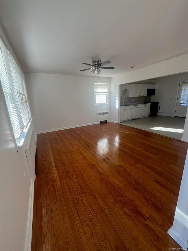 Photo - 117 Blydenburgh Ave