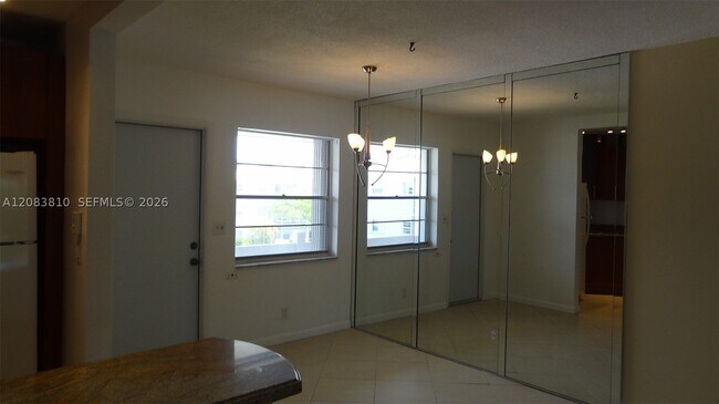 Photo - 700 Layne Blvd Unit 319