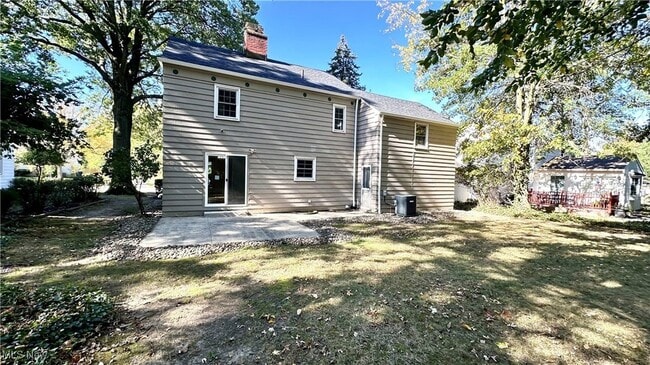 Photo - 1271 Hereford Rd