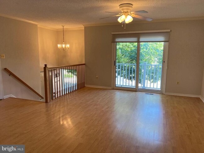Photo - 53 E Shrewsbury Pl