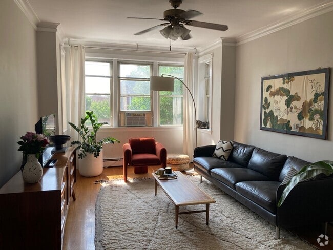 Building Photo - 947 N Leavitt St Unit 1 Rental