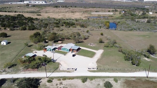 Building Photo - 680 Grant Harris Rd