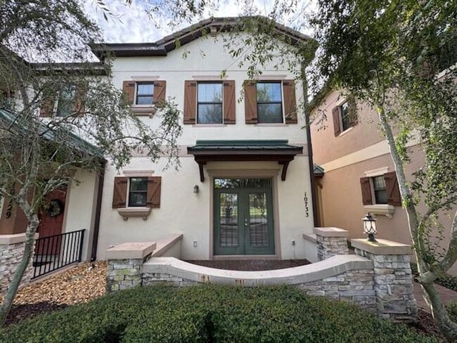 Building Photo - Newly renovated 4 Bedroom 3 1/2 Bathroom Town Home in Windermere