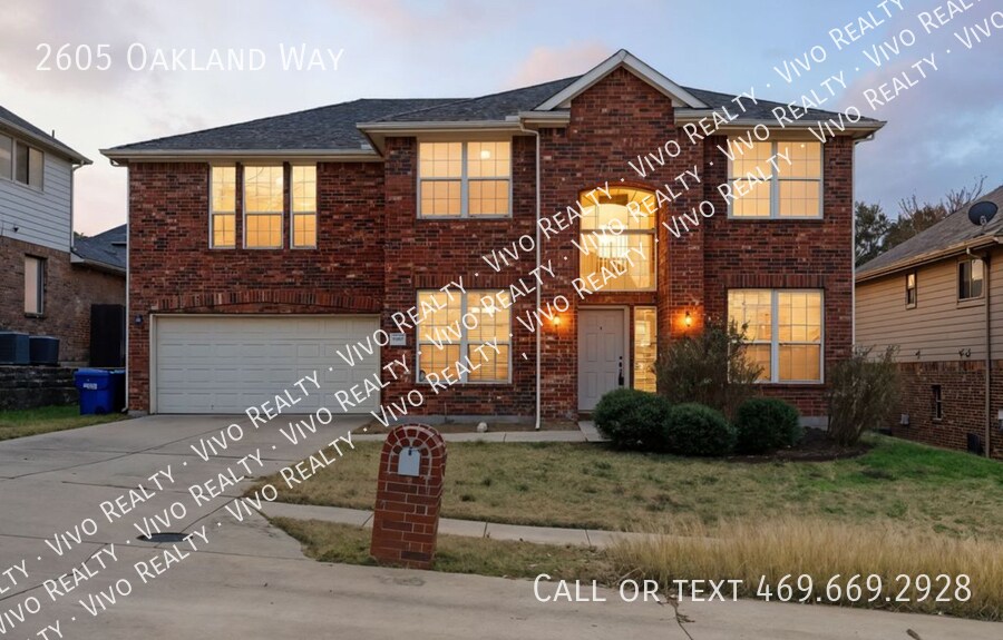 Photo - 2605 Oakland Way