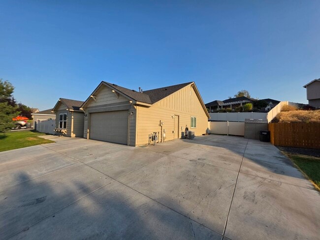 Photo - 6009 Pimlico Dr