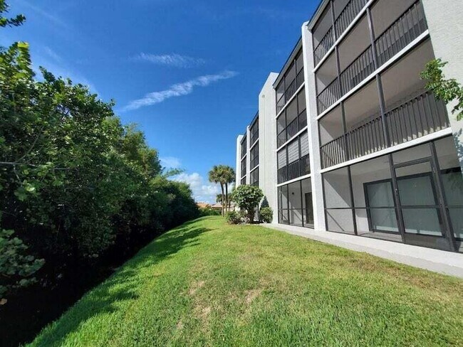 Photo - 1605 S US Hwy 1 Unit F203