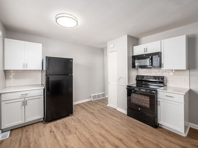 Photo - 554 Riverview Dr