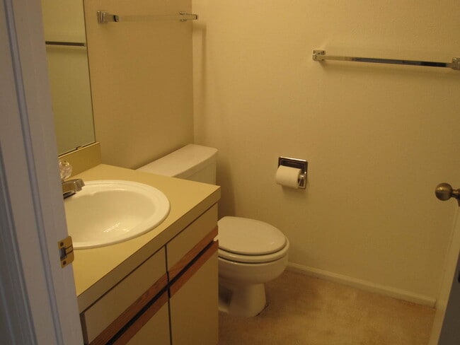 Photo - Spacious 2B/2B Condo in Desirable Kings Ri... Unit 207