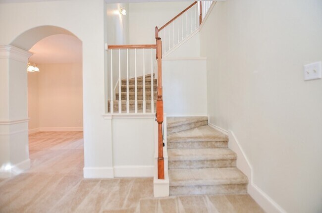 Photo - 21210 Woodland Green Dr