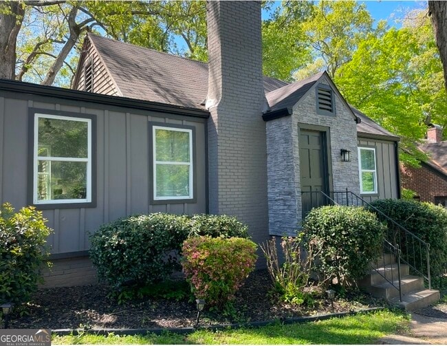 Photo - 1914 Montrose Dr