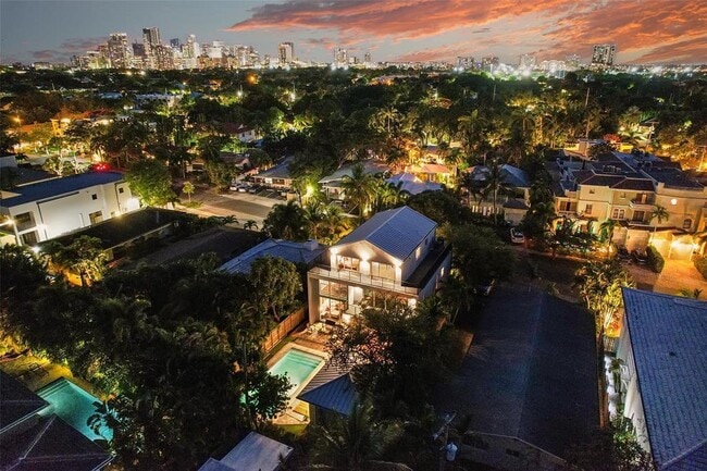 Photo - 640 NE 17th Way