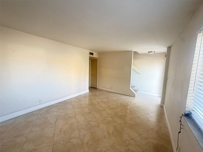 Photo - 5646 Blueberry Ct