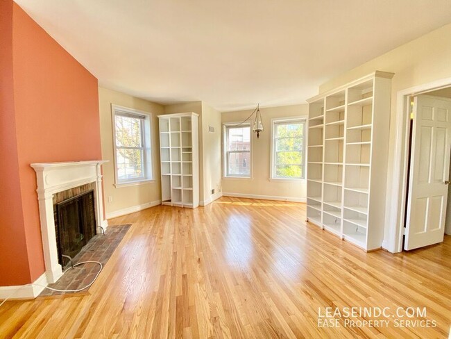 Photo - 840 New Hampshire Ave NW