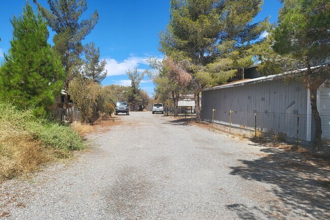 Photo - 521 Alaska Way Unit B