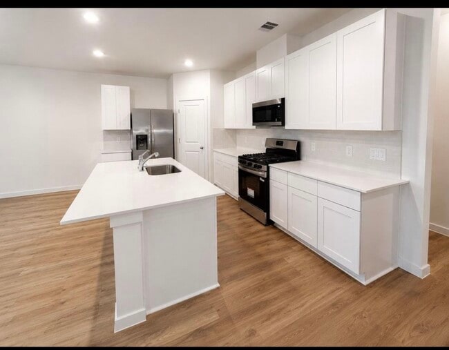 3574 Lovebird Ln