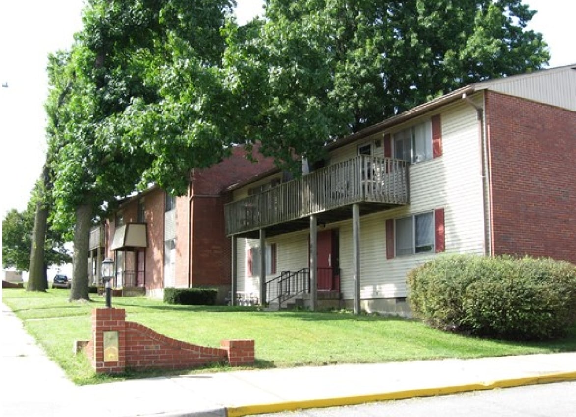 Gaslight Square - Gaslight Square Apartments