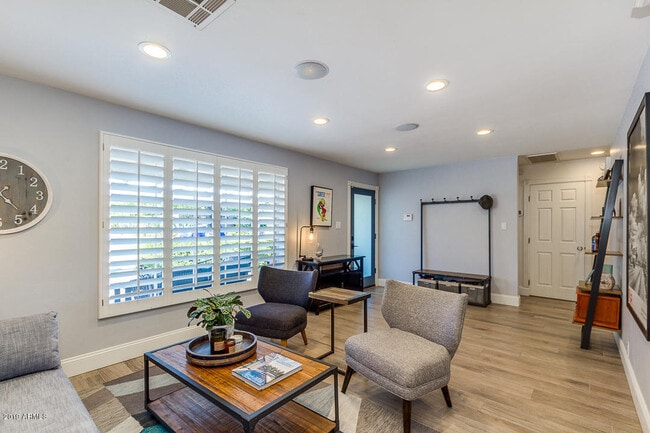 Photo - 4113 E Minnezona Ave