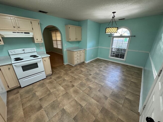 Photo - 133 Sterling Dr