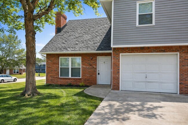 Building Photo - 1914 Mirtle Grove Ct