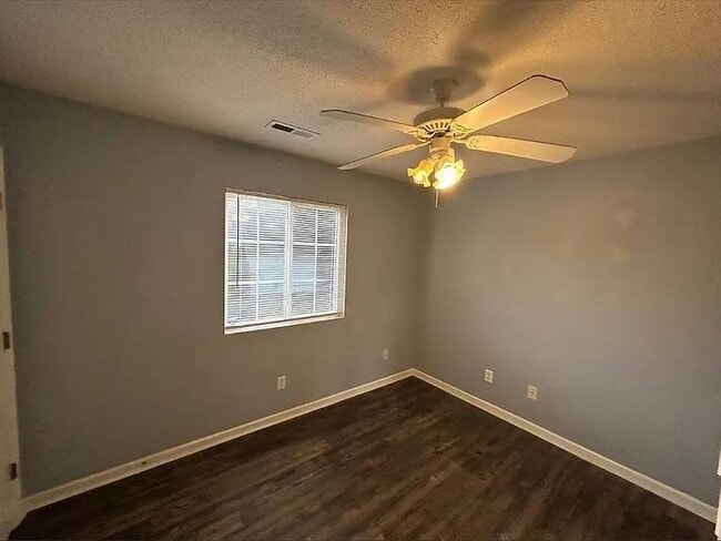 Photo - 3216 Bowers Ave