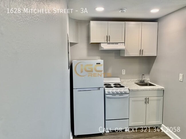 Photo - 1628 Mitchell St Unidad 3A