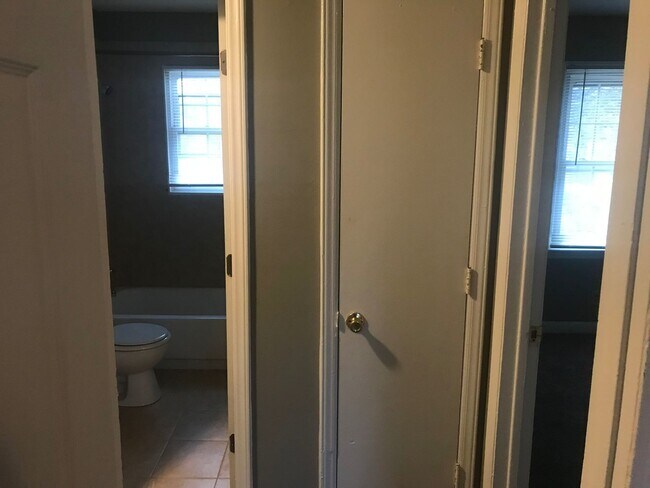 Photo - 2 Bedroom Near Downtown Charlotte