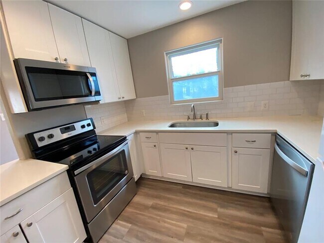 Photo - 6402 Auburn Dr Unidad A