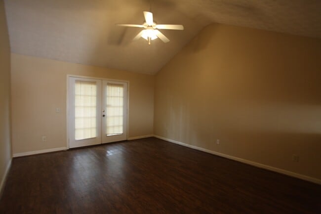 Photo - Spacious Duplex for Rent Fall 2026!