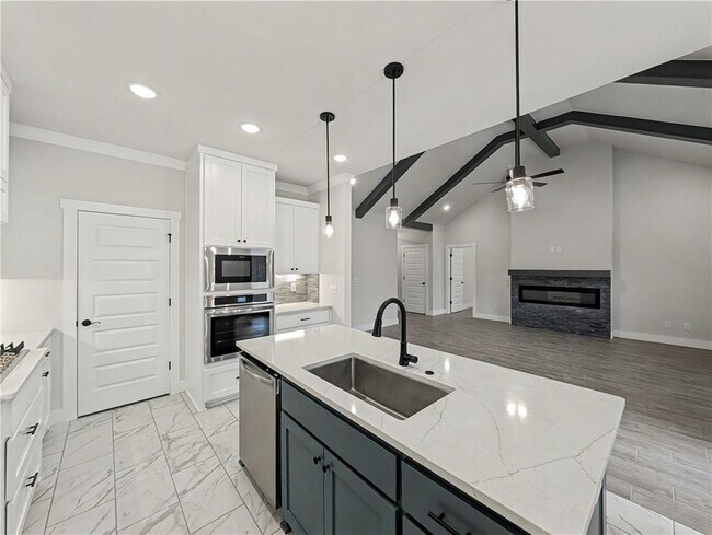 Photo - 6907 SW High Meadow Blvd