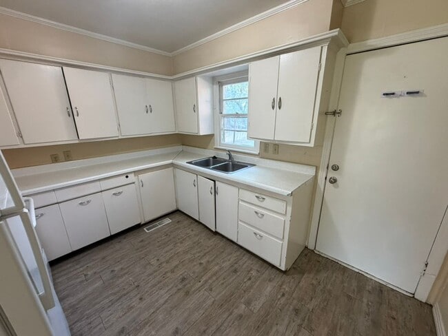 Photo - 4229 SW 2nd Ave