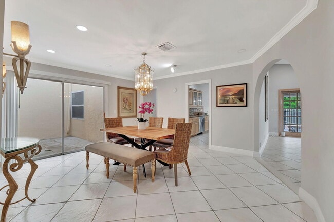 Photo - 7883 Villa Nova Dr N