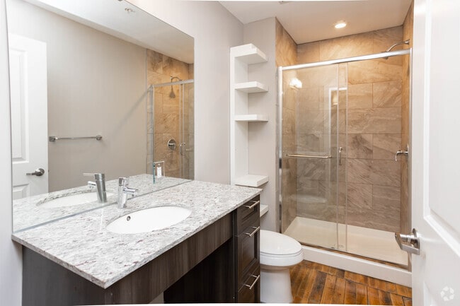 1BR, 1BA - 650SF