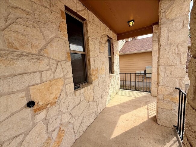 Photo - 1112 Strickling Dr