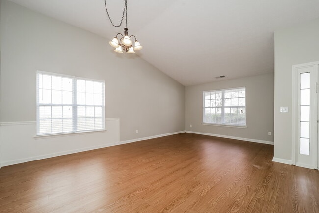 Photo - 8416 Somerton Cir
