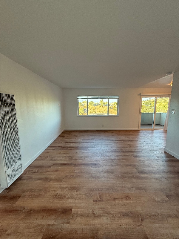 Photo - 1205 Geraldine Way Unidad 3