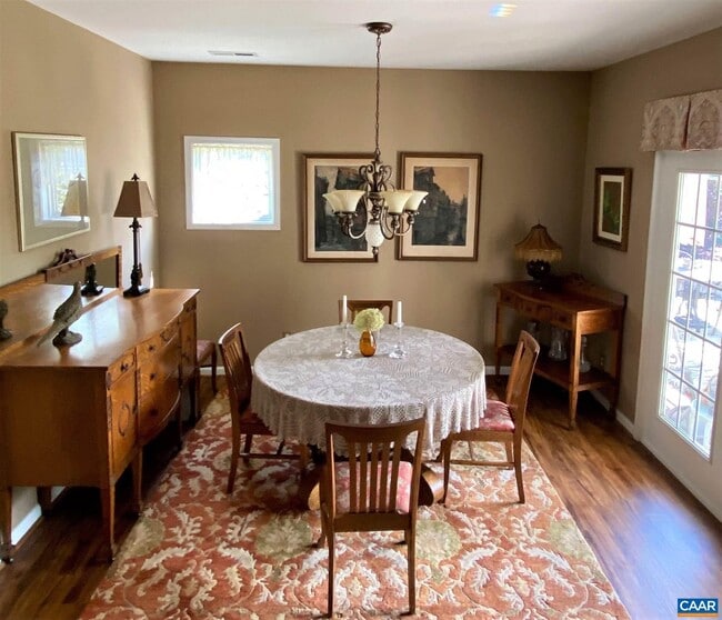Photo - 144 Burnet St
