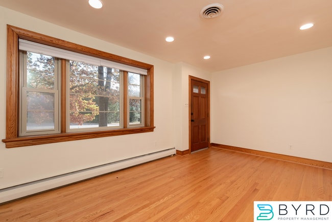 Photo - 2144 Skipwith Rd