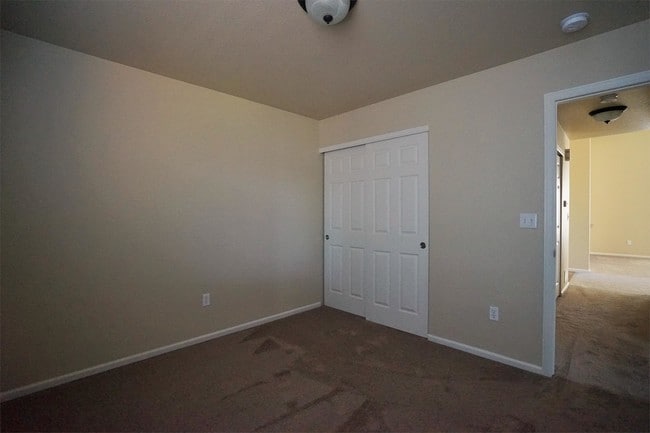 Photo - 7468 Skyline Way