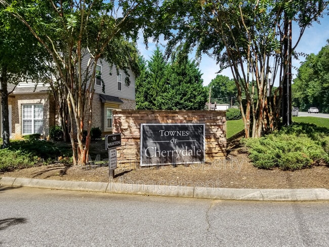 Photo - 209 Ashby Dr
