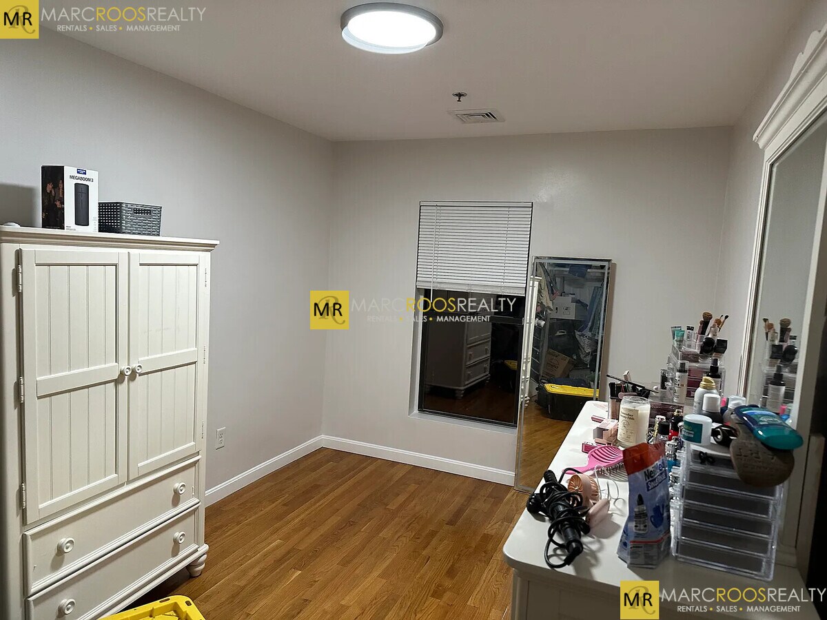 Photo - 22 High St Unit 9