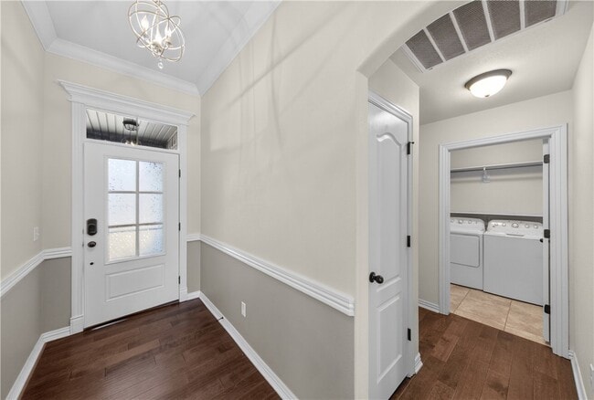 Photo - 402 SW Arch St