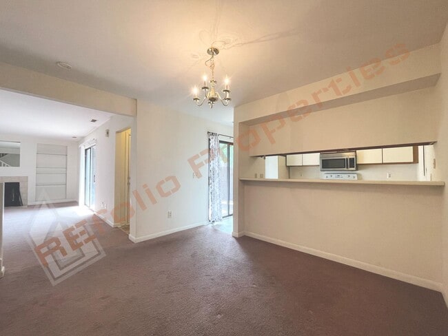 Photo - 143 Brookberry Cir