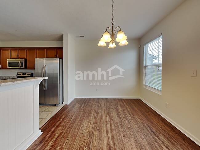 Photo - 19327 Fox Chase Dr