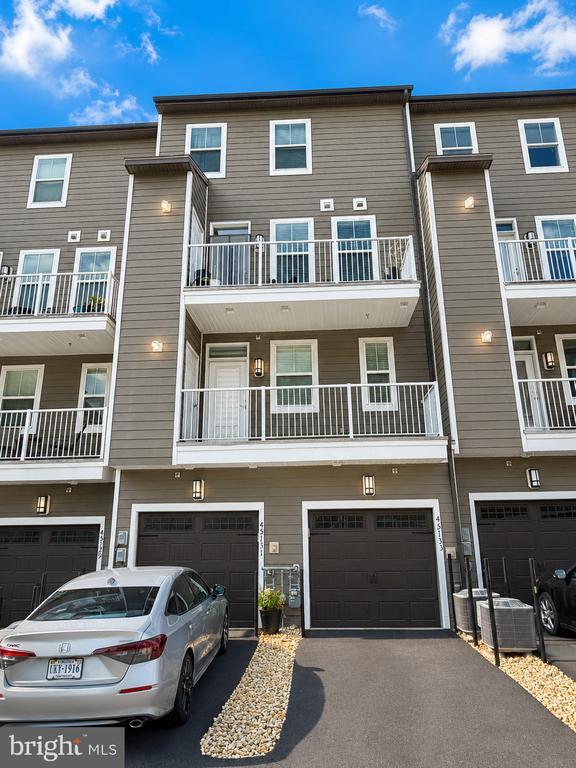 Photo - 45133 Kincora Dr