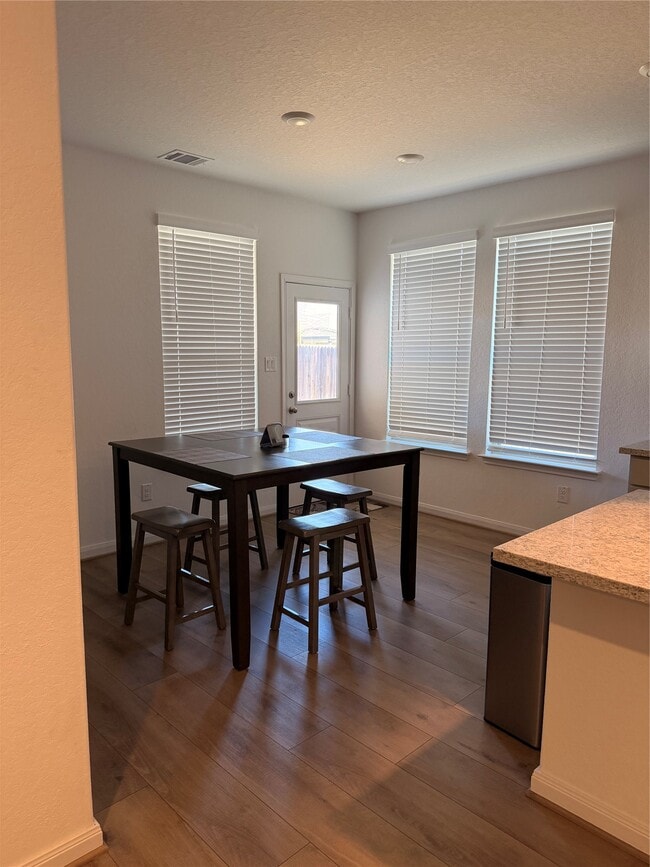 Photo - 3223 Field Thistle