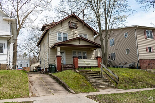 Building Photo - 528 S Lucas St Rental