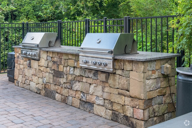 Clubhouse Pool Outdoor Grill