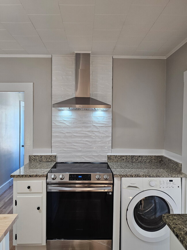 Photo - 23 Ingalls Ter Unit 2