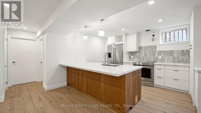 Photo - 344 Centennial Rd